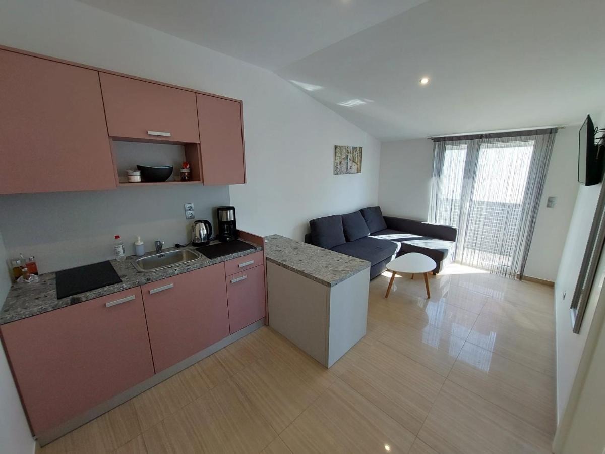 Apartmani Tropical Vodice Exterior foto