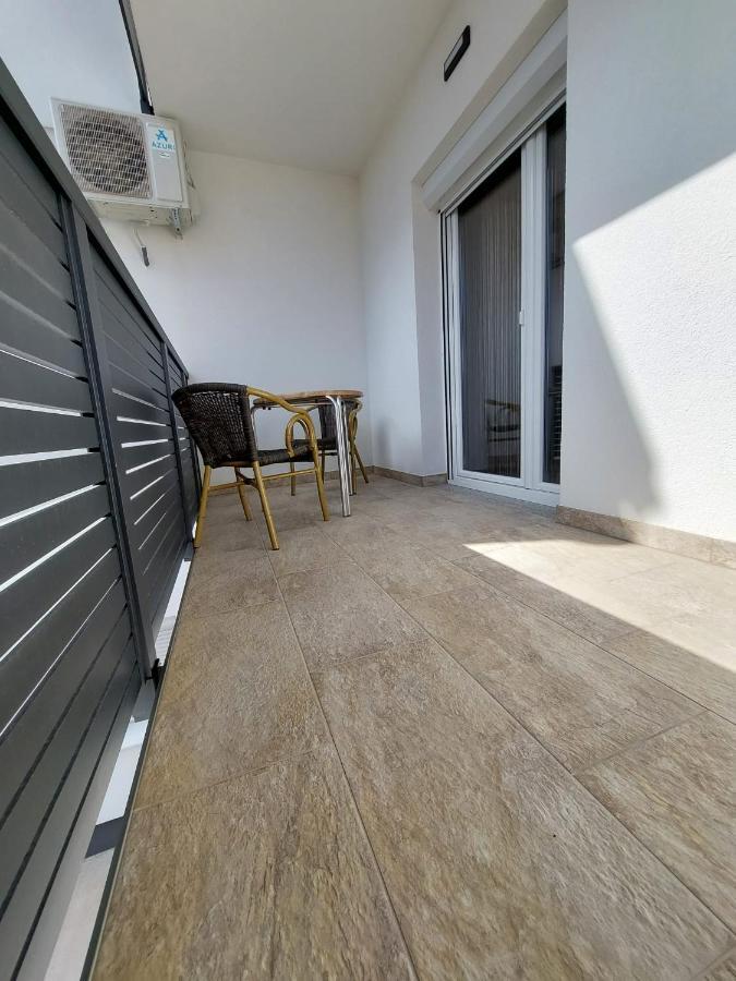 Apartmani Tropical Vodice Exterior foto